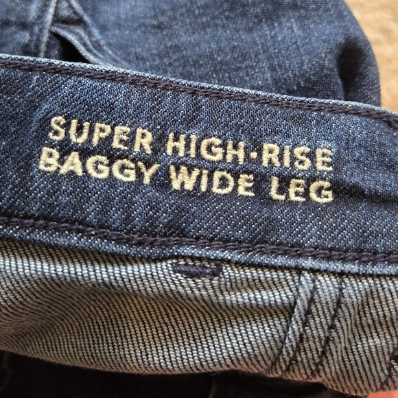 American Eagle High Rise Dreamy Drape Wide-Leg Denim Jeans - Picture 3 of 4